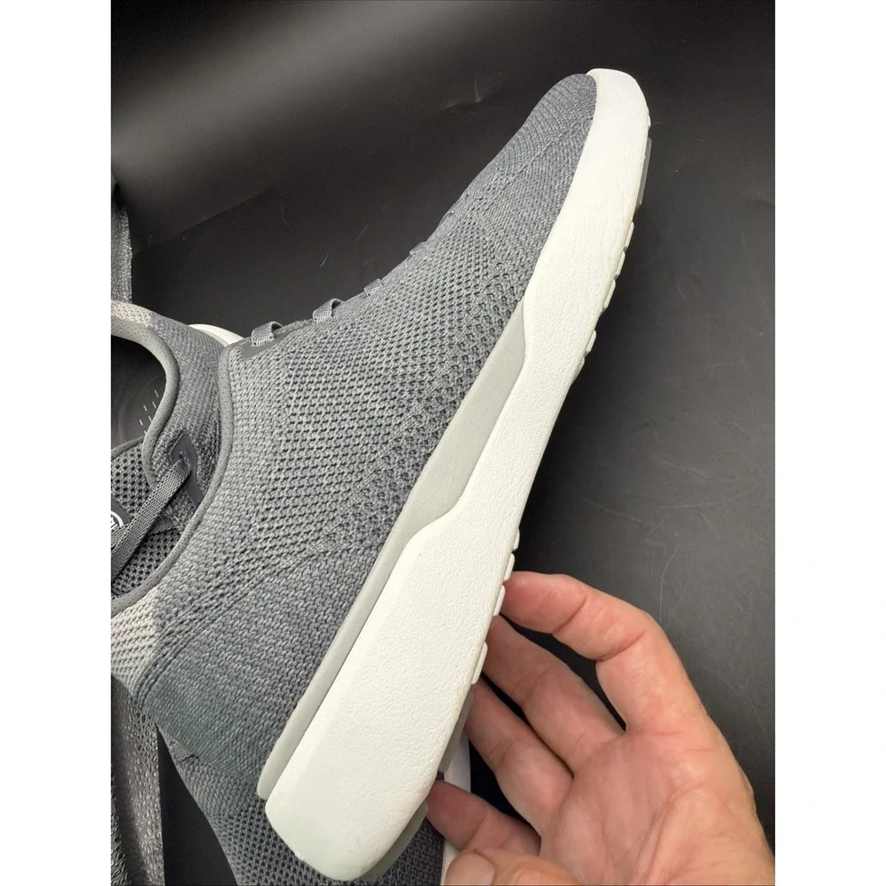 Peter Millar Hyperlight Glide Knit Sneakers Gray Men's Size 10.5 NWOB